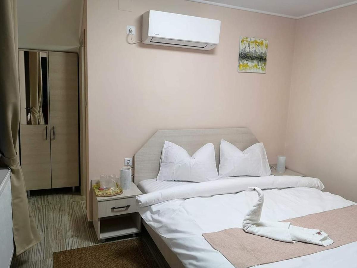 Hotel Casa Cizi Călimăneşti Zewnętrze zdjęcie