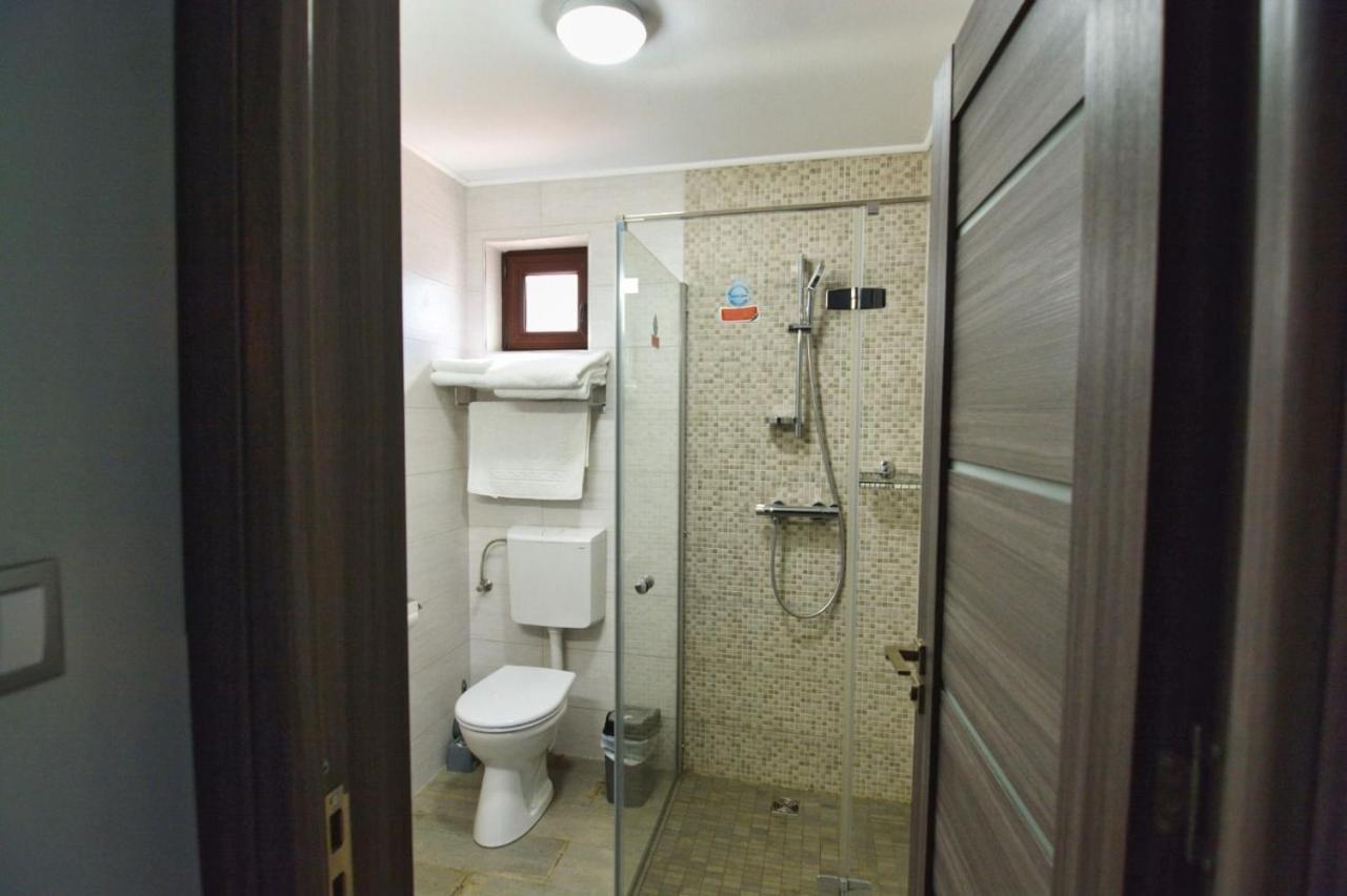 Hotel Casa Cizi Călimăneşti Zewnętrze zdjęcie